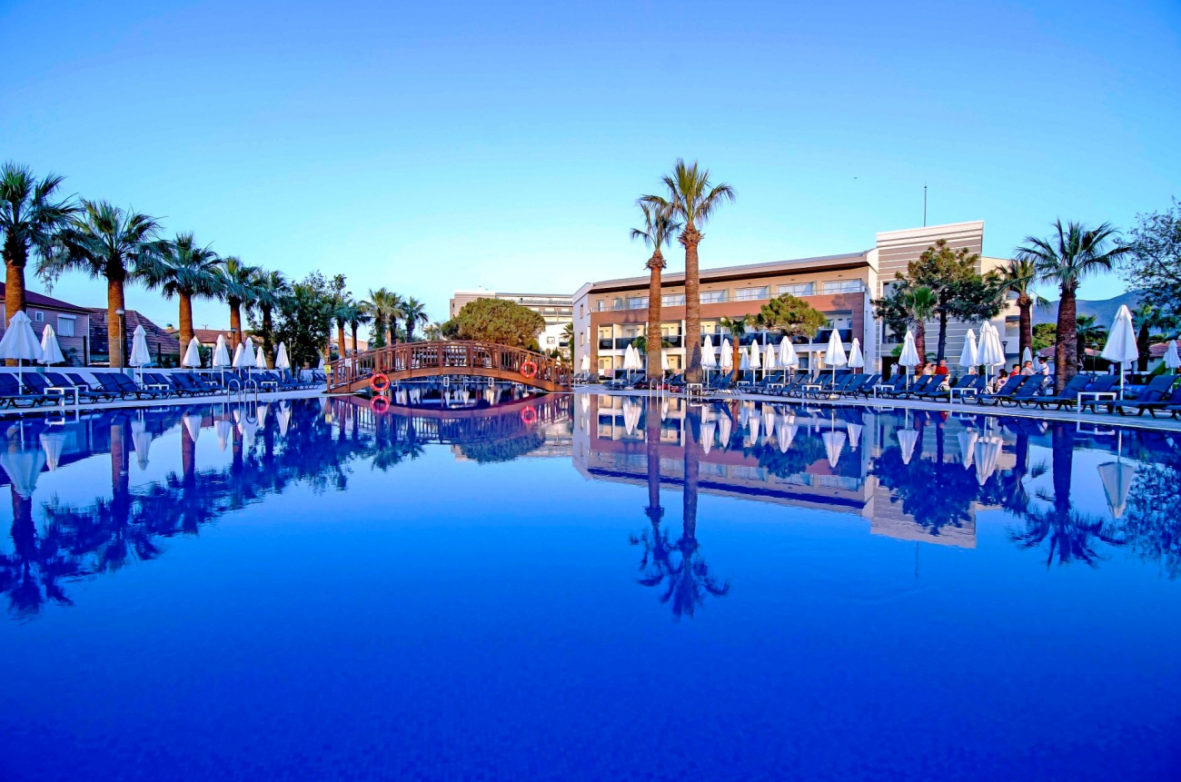 ПОЧИВКА В КУШАДАСЪ PALM WINGS BEACH RESORT 5* Ранно Записване 2026
