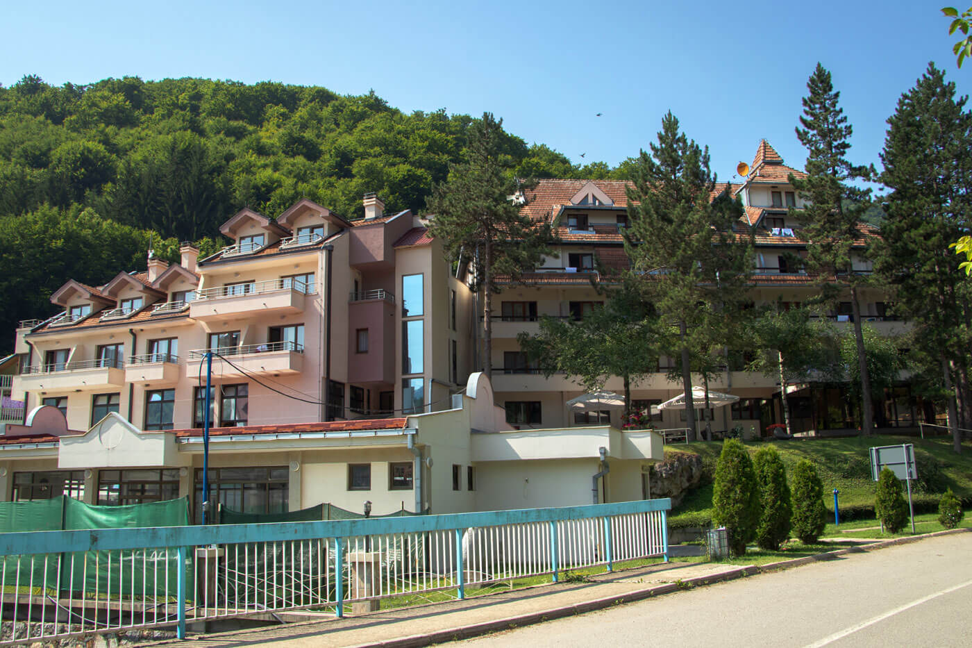 НОВА ГОДИНА В ЛУКОВСКА БАНЯ- НЯМА МЕСТА
